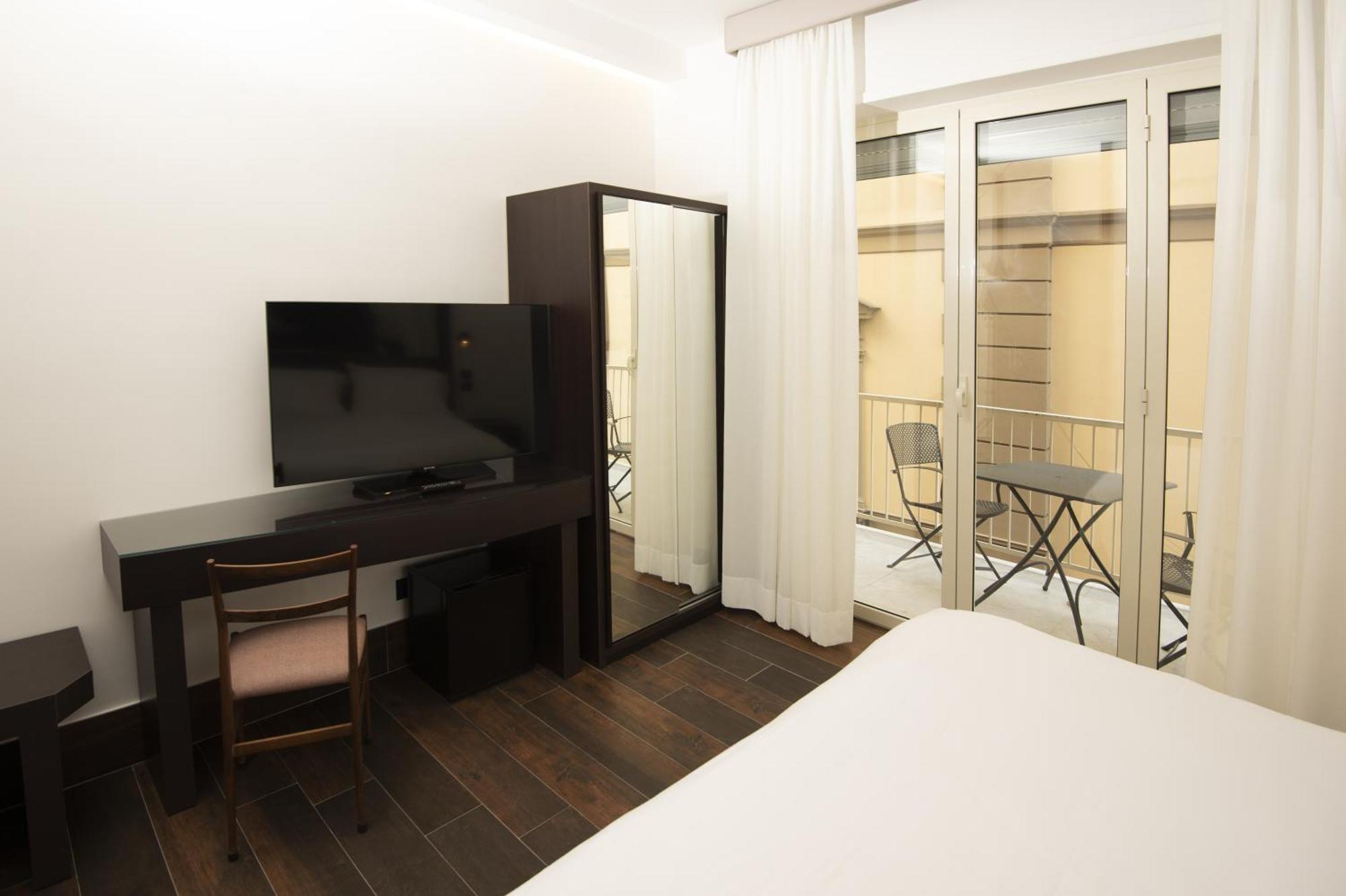 Domus Altana Hotel Napoli Bagian luar foto