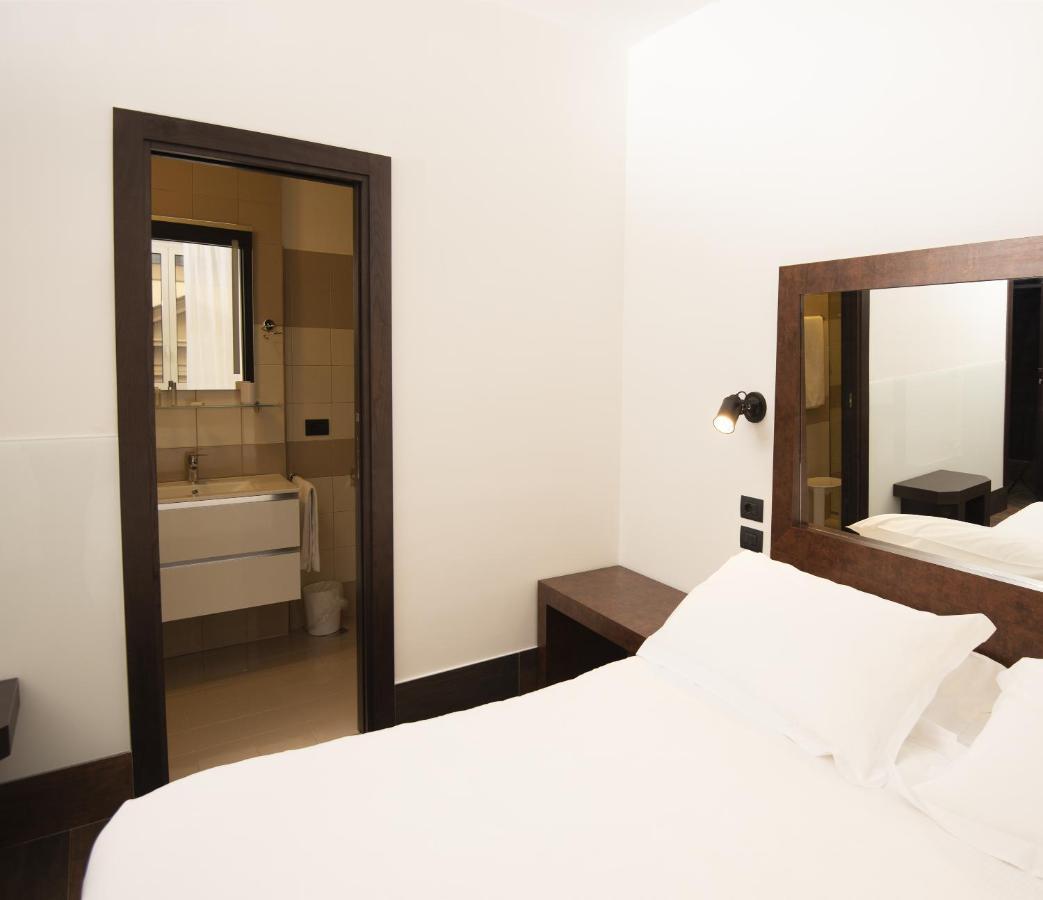 Domus Altana Hotel Napoli Bagian luar foto